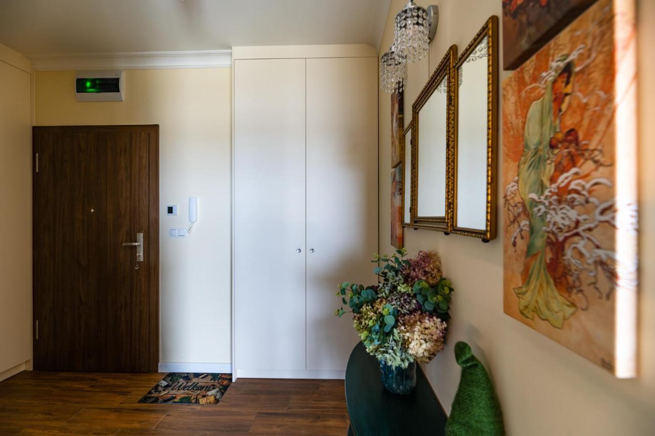 Pod Zaglami Apartment *